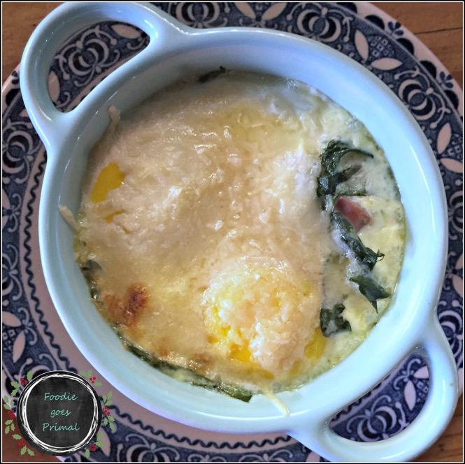Breakfast: Eggs en Cocotte with Bacon Servings: 4 Time: 40mins 8 eggs 4 tbsp. cream 125 g streaky bacon, cooked 4 tbsp.