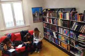 klasičnu zbirku akademika Nikole Majnarića s preko 2.000 svezaka knjiga, časopisa i muzikalija.
