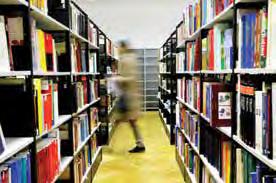 Knjige, časopise te ostalu knjižnu i neknjižnu građu Knjižnica nabavlja kupnjom, zamjenom i darom. Knjižnični fond, koji danas prelazi preko 122.