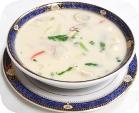 95 Hot and sour soup, mushrooms, bell pepper, onion in lemongrass-lime base Tom Kha* Coconut