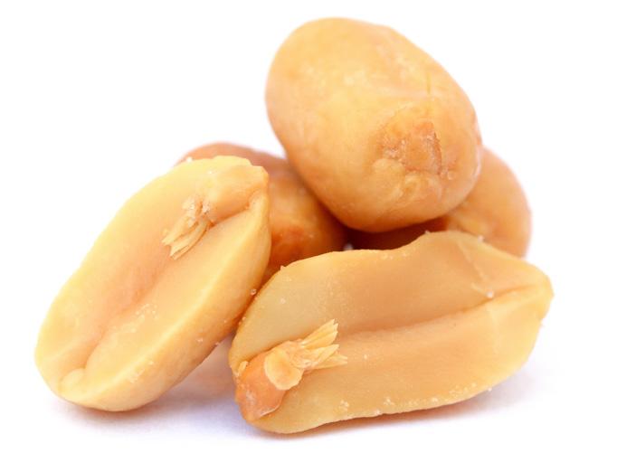 Roasted peanuts are an important peanut product in the United States. Runner peanuts and Virginia peanuts are the two types most commonly grown.