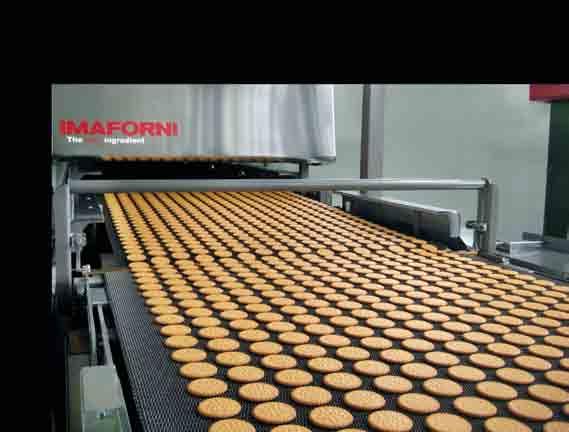 Post oven equipment After the oven Imaforni can provide the most suitable equipment for oil spraying, cooling conveyors and curves to suit the layout of the building, as well as the suitable stacking