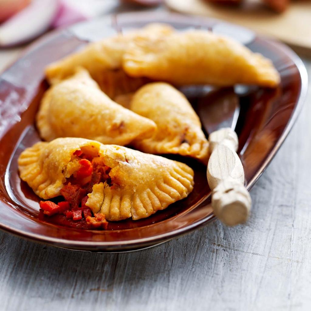 ini Empanadas with Chorizo Appetizer 20 por tions 20 minutes + 20 minutes airfr yer 125 g chorizo, in small cubes 1 shallot, finely chopped ¼ red bell pepper, diced into small cubes 2 tablespoons