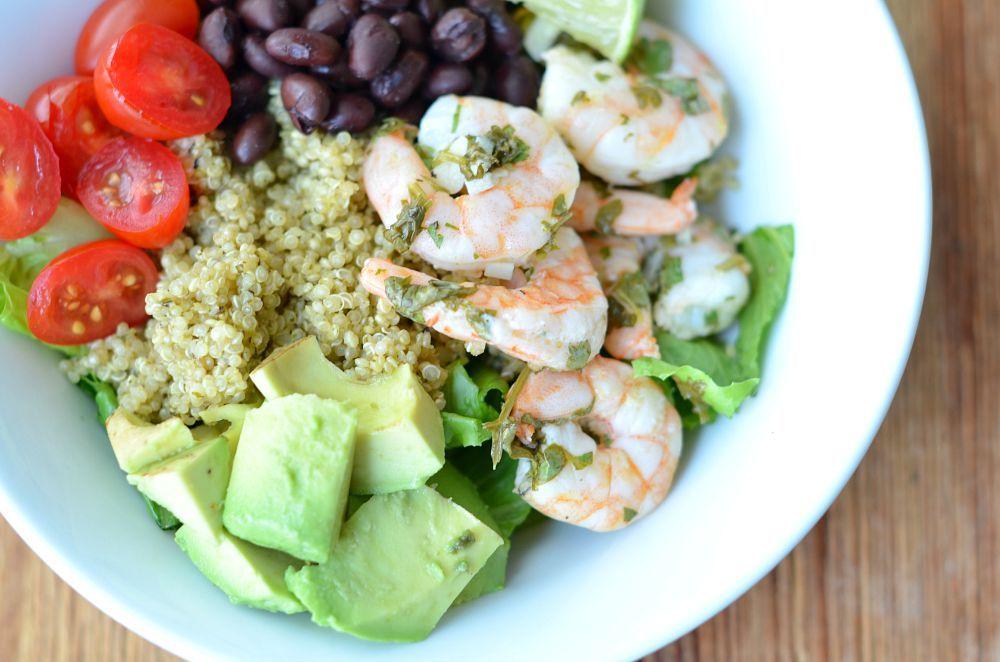 Cilantro Lime Shrimp Quinoa Bowls are a ﬂavorful, healthy, and ﬁlling lunch. Yes, again with the cilantro and lime.