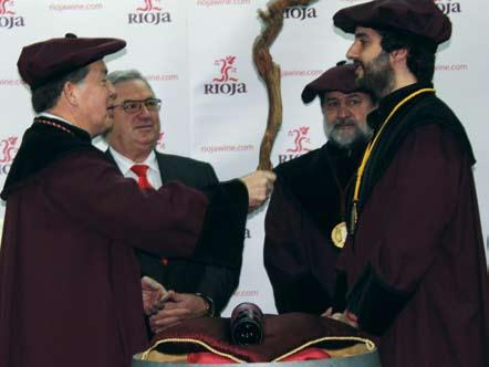 He said that nothing had been easier in his life than promising loyalty to Rioja wine after being inducted into the Rioja Wine Guild as Honorary Member.