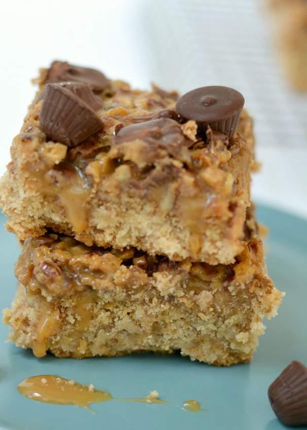 Peanut Butter Cup Pecan Shortbread Bars 7 1¼ cups Pamela's Products Artisan Flour Blend 1 cup Anthony's Almonds Natural (Unbleached) Almond Flour 1 teaspoon Bob's Red Mill Gum Xanthan ½ cup Nutiva
