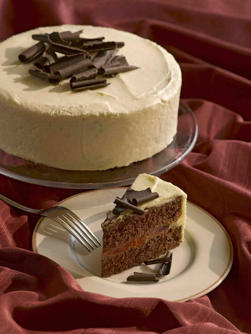 00 #4204 BLACK FOREST CAKE Pastel de Chocolate con Cerezas y Mousse de Chocolate