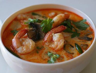 Tom Yum Gung/Pla Thai soup with prawns or fish and Thai spices 1) Galangal 10 g 3) Kaffir lime leaves ( 2 leaves ) 5) Tomatoes 20 g 7) Coriander 5g 9) Limes 2 3 tablespoon 11) Shrimp (chicken, squid