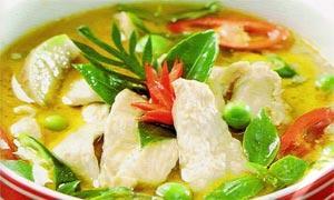 Geng kiau wan Gai/nuea/Mu/Gung: Green curry with chicken/beef/pork or shrimp 1) Thai eggplant 30 g 2) Sweet basil leaves 20 g 3) Red Chili 2 pieces 4) Cashew nuts 50 g 5) Green curry paste 50 g 6)