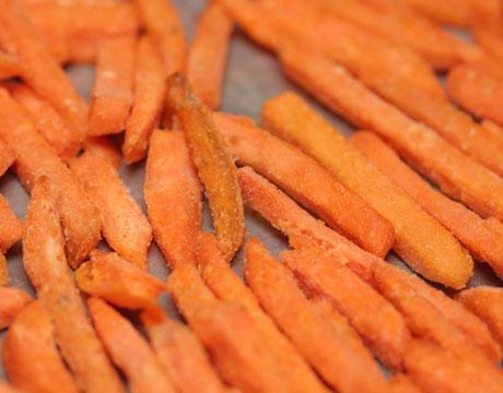 Baked Sweet Potato Fries This healthy and delicious recipe makes a great substitute for traditional French fries.
