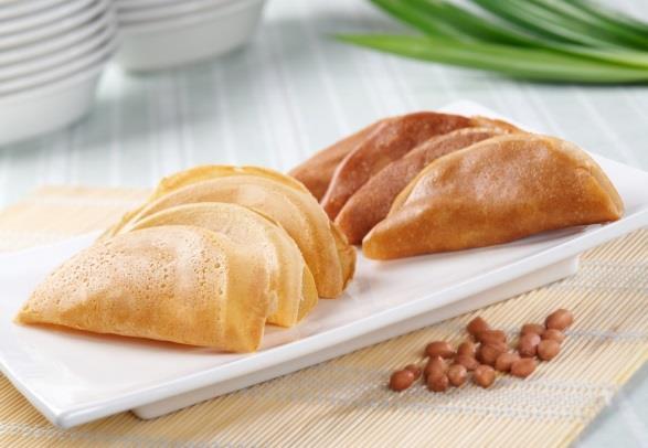 Bang Chang Kueh Piping hot golden brown pancakes with crisp edges and a chewy soft interior filled