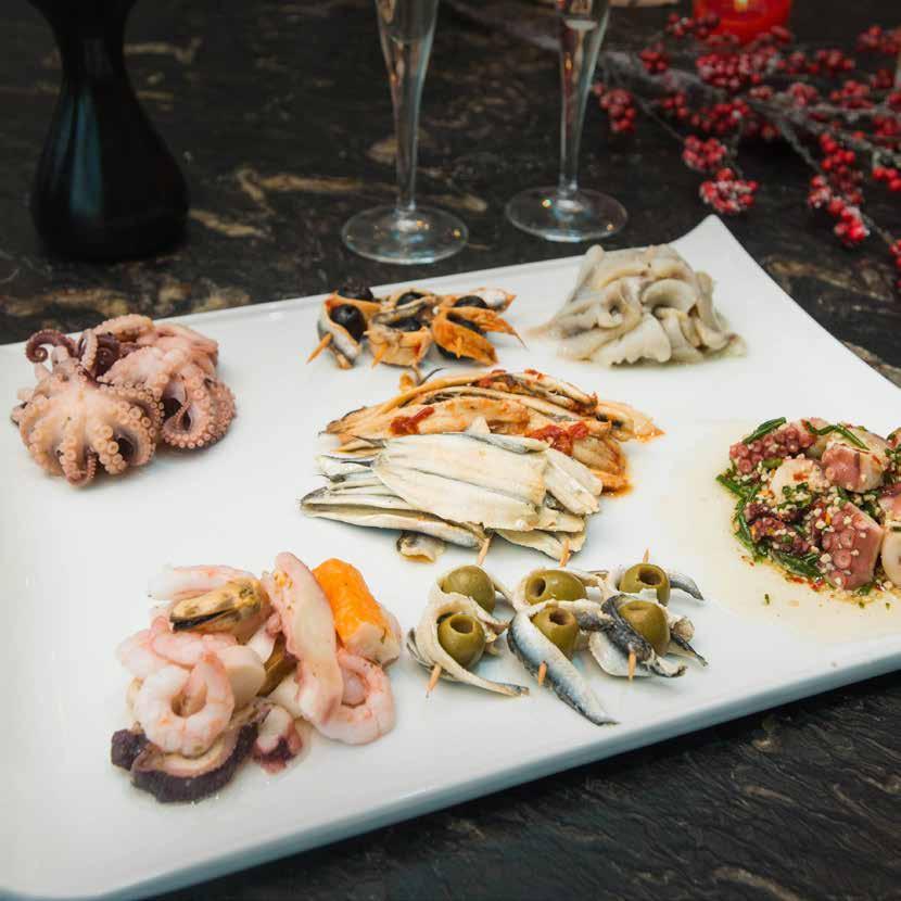 New Year s Eve Make your party one to remember with our fabulous range of made to order platters, canapés and treats perfect for the party season.