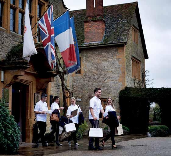 INSPIRE CORPORATE AND INCENTIVE DAYS For a fun day out, why not bring your team to The Raymond Blanc Cookery School. Encourage your colleagues to work together as the pace hots up.