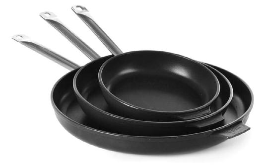 FRYING PANS DIE-CAST ALUMINIUM Professional frying pans made of hard cast aluminium, with titanium non-stick