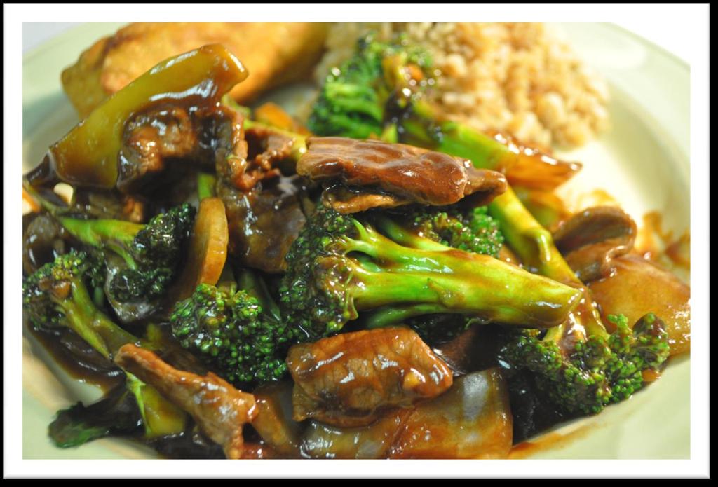 #27 BEEF AND BROCCOLI Beef tenderloin stir fried with