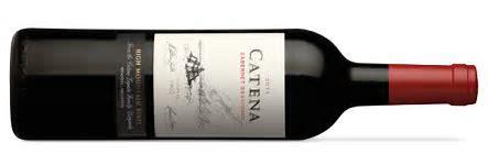 CATENA cabernet sauvignon 2015 HIGH MOUNTAIN ESTATE VINEYARDS The Catena wines are a special assemblage of High Mountain Estate Vineyards made by fourth generation vintner, Laura Catena and chief