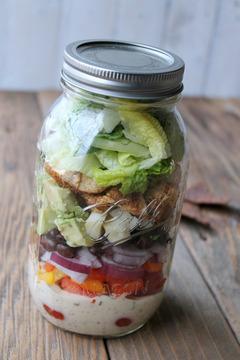 Southwest Ranch Chicken Mason Jar Salad 5 wide mouth mason jars 1 lb skinless boneless chicken breast ½ (1.