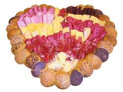 Party breads Baguette per meter (light or dark bread) filled with: salami, ham, meatloaf,