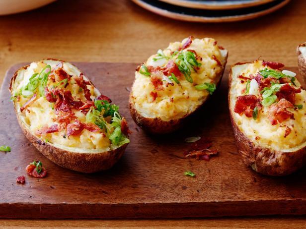 Maggie s Twice Baked Potatoes 1) 2) 3) 4) 5) 6) 7) 8) Potatoes - 8 or more (2 for extra filling) Chives -