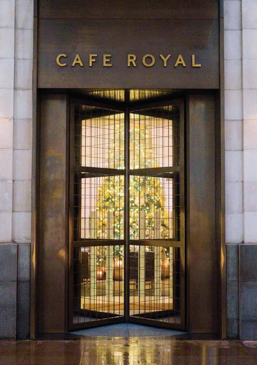Christmas in London AT THE CONSERVATORIUM S SISTER-PROPERTY, HOTEL CAFÉ ROYAL Wake up on Christmas morning to the magic of central London and the hotel s festive splendour.