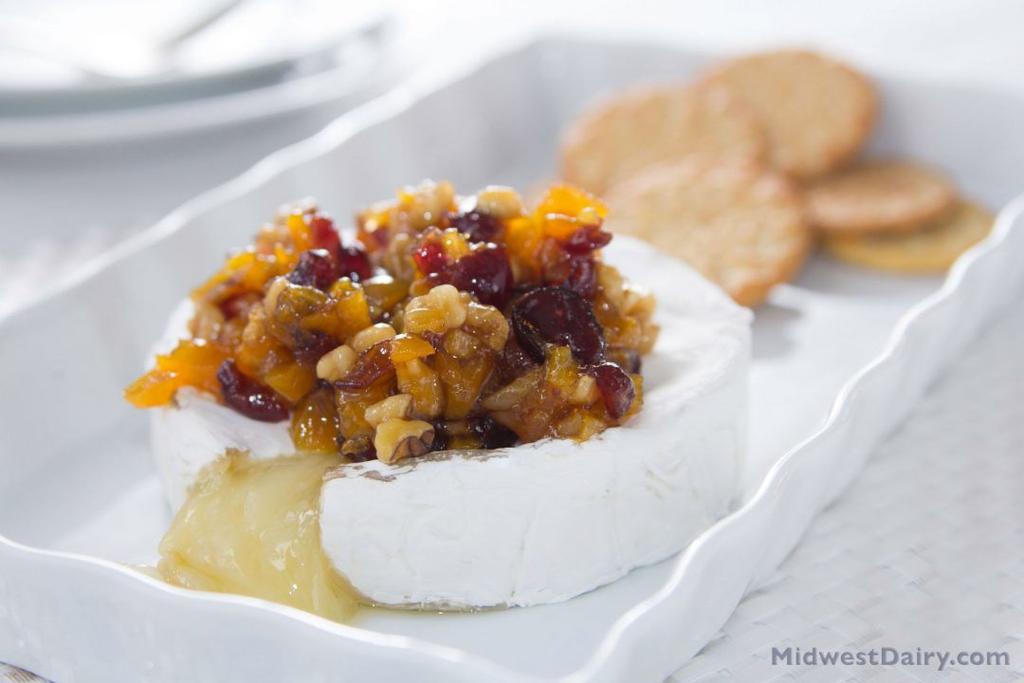 http://bit.ly/2fkpsde Pair cheese with fruit for an elegant dessert that is sure to please any holiday party! http://bit.