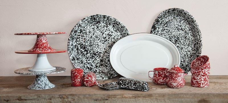 D9 D61 V61 D100 V100 D9 D100 D55 D D36 SERVEWARE Add a bold touch to your table with our Serveware. We love this retro combo of red and black. It s also dishwasher safe, for quick and easy cleanup.