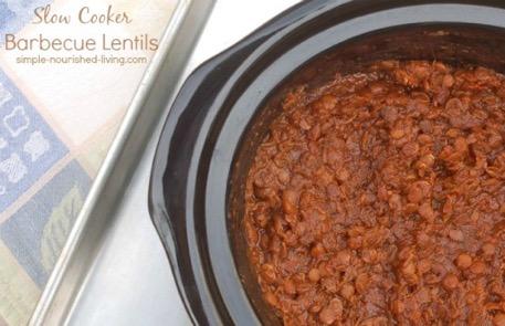 3-Ingredient Barbecue Lentils 2 cups dry lentils (about 1 pound) 4-quart 10 mins 9 hrs 9 hrs, 10 mins 8 2 cups barbecue sauce 4 cups water 1 package (12 ounces) vegetarian hot dogs, sliced 1.