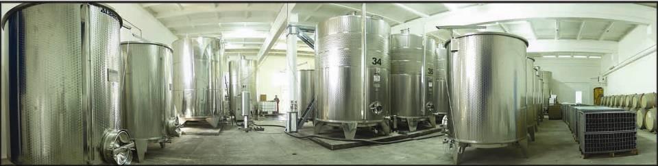 Château Vartely winery is operating with newest processing, storage and wine bottling equipment of leading German and Italian manufacturers, allowing to process during a harvesting time and to store