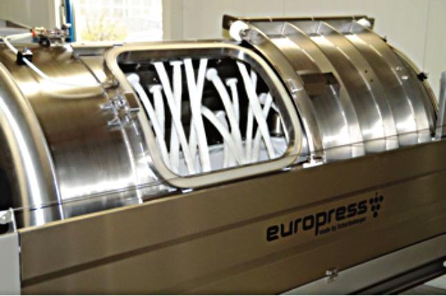 Cellar: EUROMACHINE Presses CELLAR Closed System (Tank Press) This system is based on a closed press system with removable interior juice channels, which are equipped with extremely narrow slots.