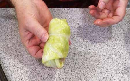 10 6 The finished cabbage roll should