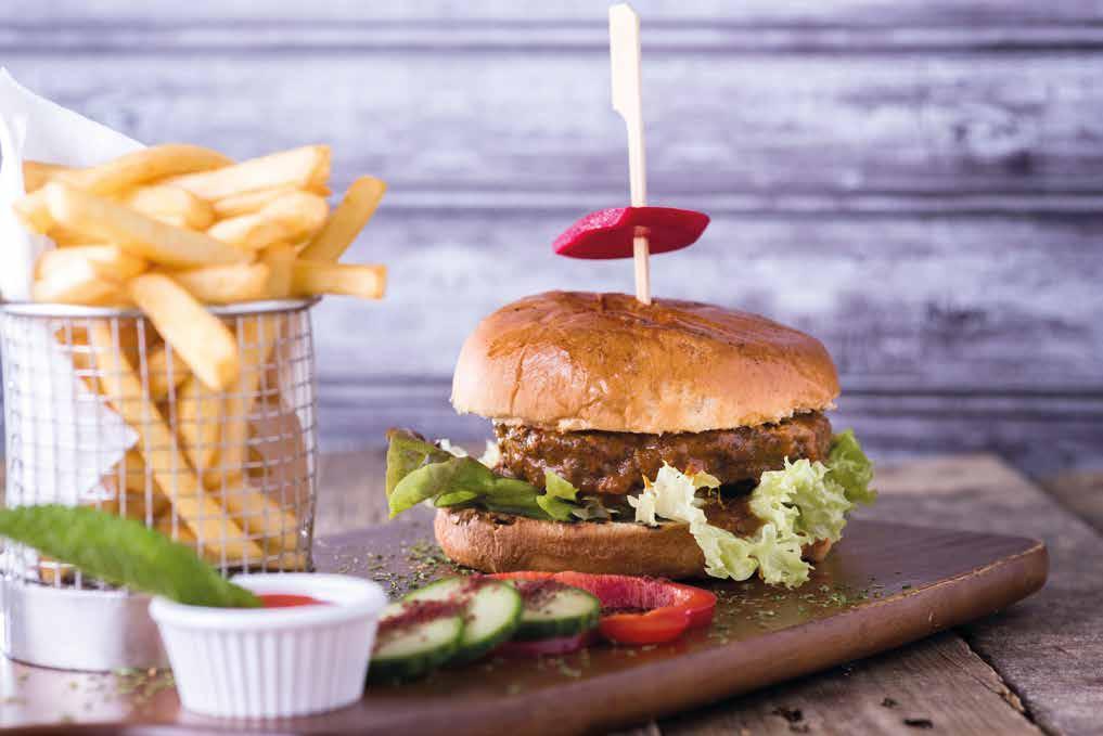 BURGERS ALL OF OUR BURGERS ARE SERVED WITH A SIDE OF CHIPS OR SALAD, AND A SAUCE OF YOUR CHOICE: