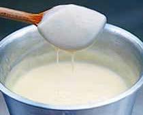 Milk-free white sauce Ingredients 300 ml (10 oz) milk substitute 2 rounded teaspoons corn flour Method Method as for milk-free custard above.