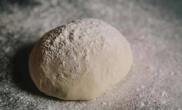 Recipes Uuni Classic Pizza Dough Ingredient Weight Qty / Vol Type 00 flour (or strong white) 1000g 8 cups Water 600g 2½ cups Olive oil 40g 3 tbsp Salt 20g 4 tsp Dried yeast* follow packet