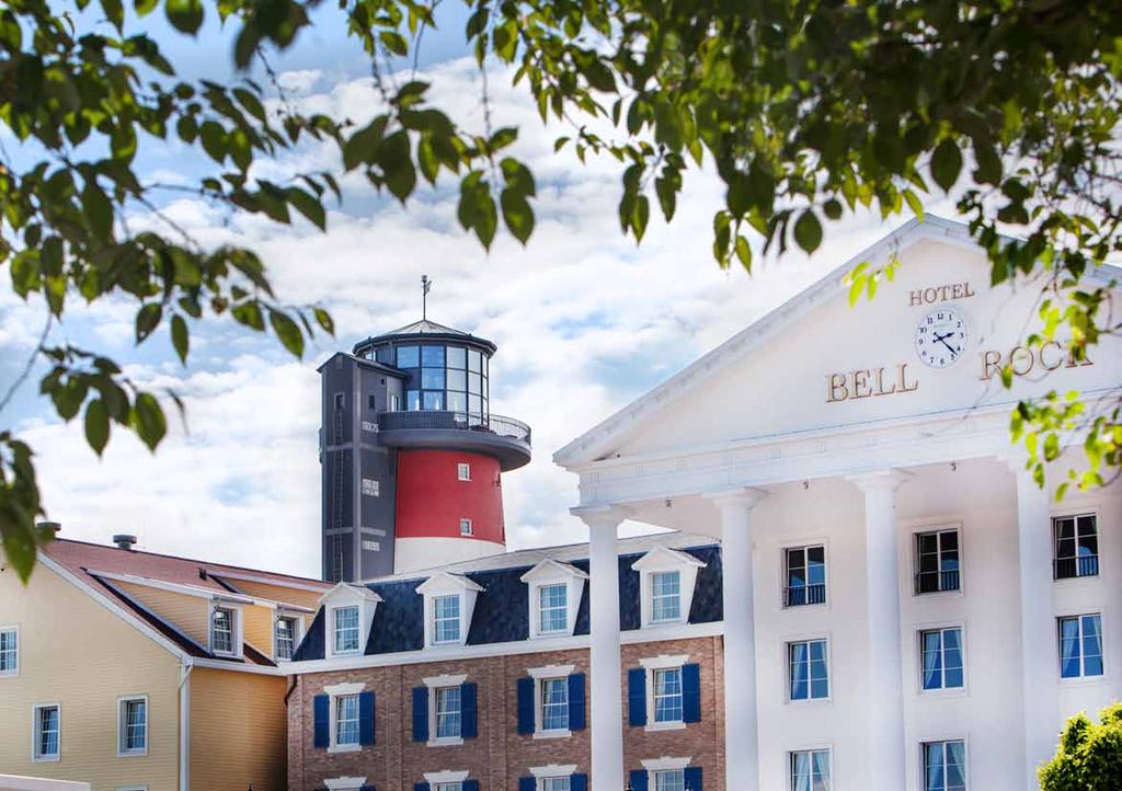 225 fully air-conditioned rooms including 29 individually themed suites and six suites in the lighthouse Landmark 35-m lighthouse Buffet restaurant Harborside as well as the à la carte