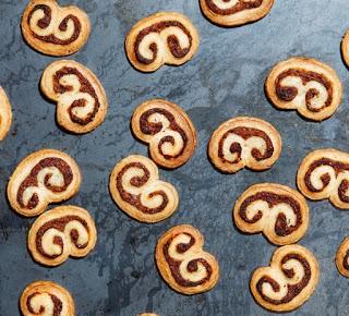 SAUSAGE PARMESAN PALMIERS pairs with Spindrift Cellars Pinot Noir Ingredients: 1 