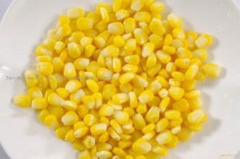 Corn 100cal 21g 1g 1g 3g 0mg 5g Serving Size = 3 oz. Cornbread Corn. Contains: Eggs, Milk, Soy, Wheat 220cal 27g 11g 1g 3g 290mg 12g Serving Size = 2 oz.