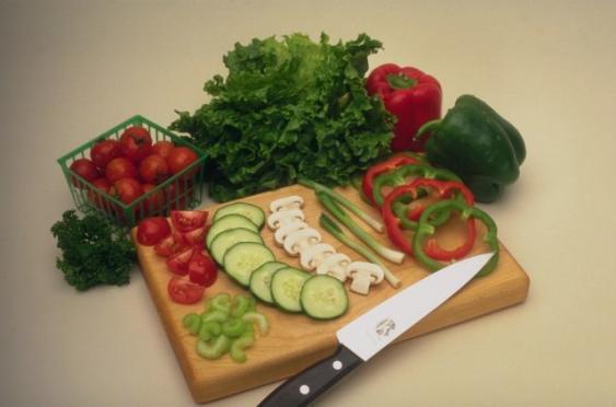 Principles of Salad Making Ingredients should be well drained Cut into convenient eating size
