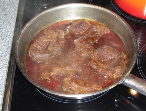 Cooking Methods Braising Brown meat on all sides Add small amount of liquid Cover
