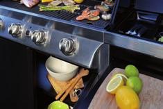 For the perfect cooking experience, our barbecues come with plenty of useful features,