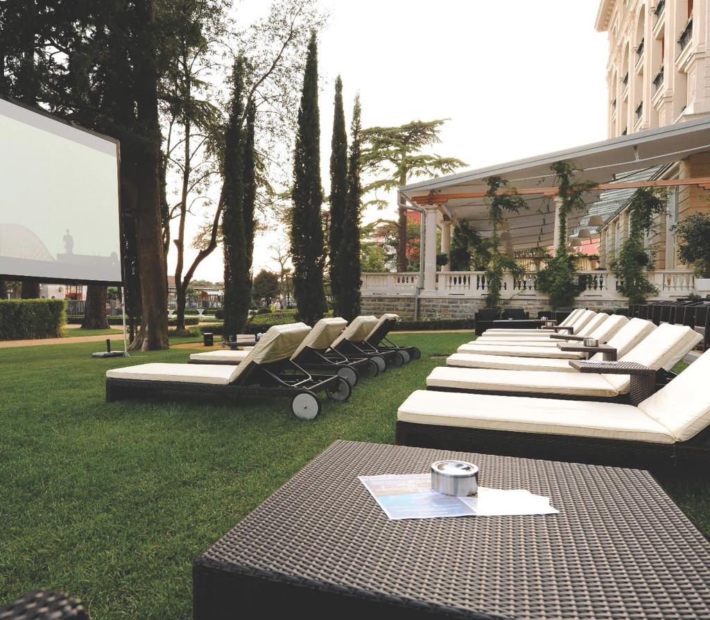 & FORMA VIVA ROOFTOP TERRACE Cinema under the stars Time: July & August Sunbeds, candels, stars, summer nights and a movie!