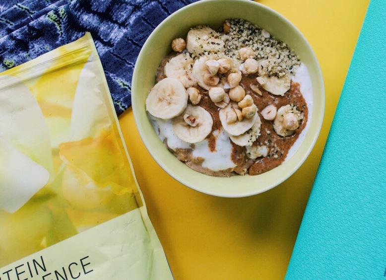 cook I AM POWERFUL PORRIDGE Every ingredient in this porridge will energise you to start your day on the right note. Rich, nourishing and the most delicious bowl of banana and almond buttery goodness.