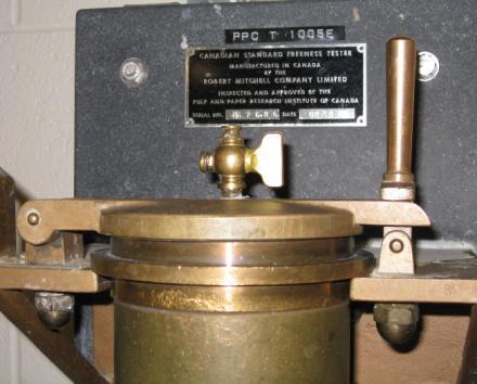 Chamber Funnel Shut Valve Open Figure 11: On the left, freeness tester and accessories; in the middle, the valve is shut after water or pulp suspension is poured in; on the right, the valve is open