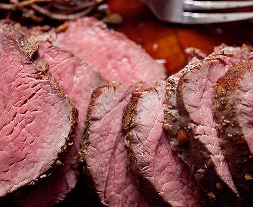 Bunzel s Prized Buffets DELIGHT YOUR GUESTS THE WHOLLY TENDERLOIN BUFFET Sliced Whole Beef Tenderloin...$20.00 / person Sliced Whole Pork Tenderloin...$14.