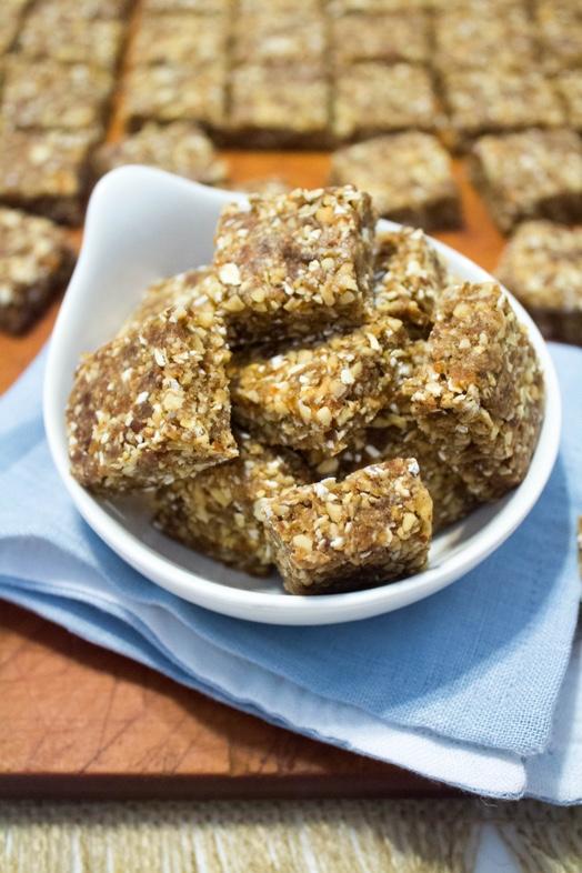 Long Run Energy Bites Makes 16 servings Prep time: 15 minutes active + 1 hour in fridge Cook time: none *vegan, gluten free with GF certified oats These energy bites are great for when you want