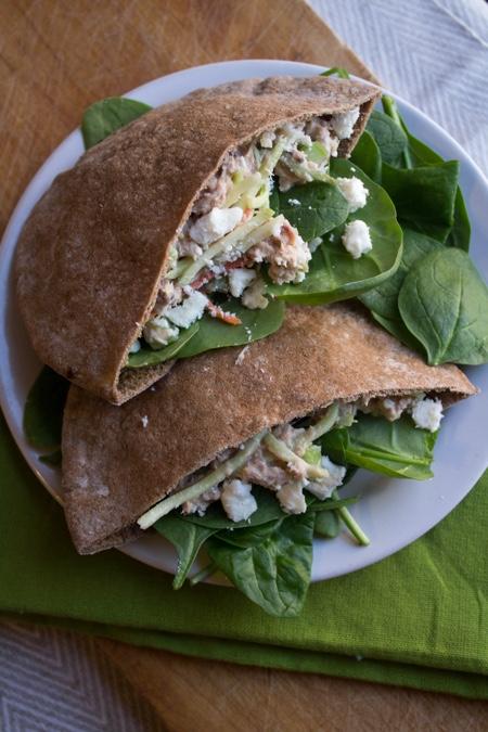 Easy Tuna Salad Sandwich Serves 1 Prep time: 5 minutes Cook time: none *gluten free with GF certified bread or wrap This makes a great easy lunch whether you are eating at home or packing it to go.