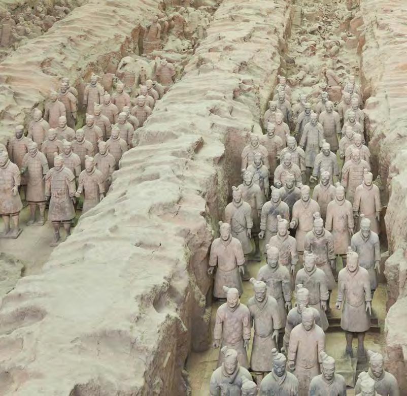 <Insert 1020A photo> Qin Shi Huang s key achievements Introduced a common currency, common weights and measures, and a common language throughout China (based on the same 3000 characters) Built grand