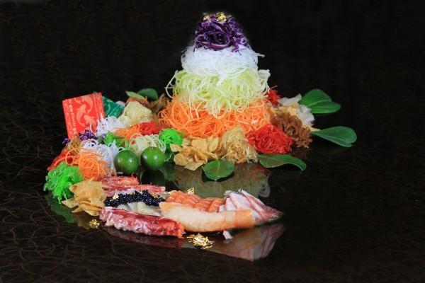Introducing the new Jewels of Prosperity Premium Yu Sheng. Impress party guests with The Salon's Blossoms of Spring Takeaway Collection.