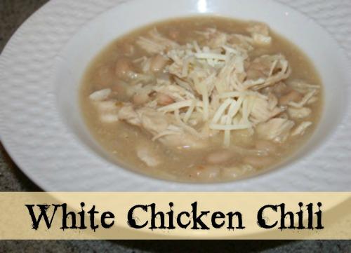 White Chicken Chili Recipe 2 boneless skinless chicken breast (use 3 if they are really small) -frozen 2 Cans of white beans (I used great northern beans) -You could use your own homemade beans from