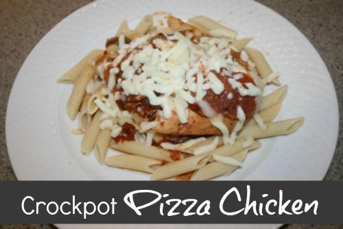 Crockpot Pizza Chicken 3 boneless skinless chicken breasts (frozen) 1 cup of homemade pizza sauce (or jarred) 1/2 cup water Several slices