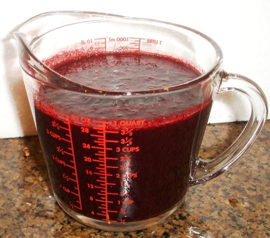 I prefer to use 4 cups of sugar AND the NO-sugar pectin - that seems to give the best results of set, color and flavor, better than regular or low-sugar pectins.